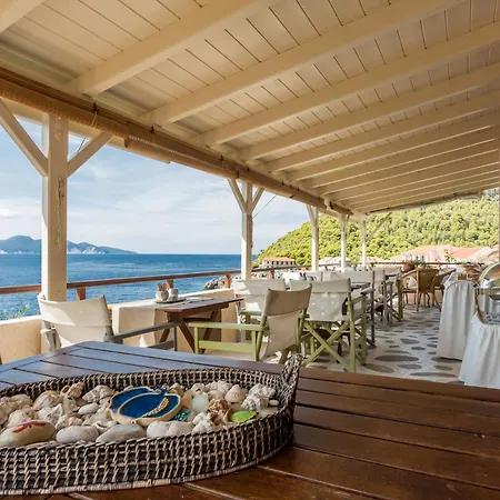 Cavos Inn-3