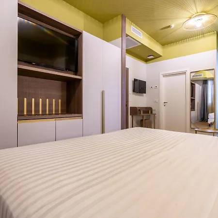 Hotel Regina Elena 57&Oro Bianco SPA-3