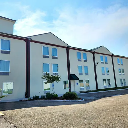 Days Inn By Wyndham Laplace- New Orleans-3