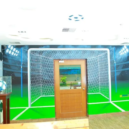 Holiday Vista Thekkady A Premium Hotel Near Periyar Wild Life Sanctuary With Sky View Pool-3