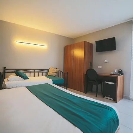 Holidays & Work Hotel-2