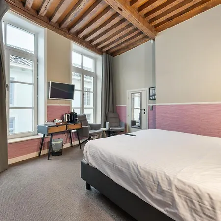 Hotel Karel De Stoute-2