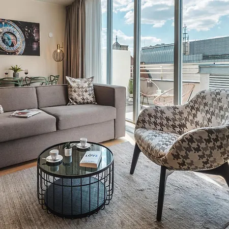 Vn17 Rooftop Suites By Adrez-3