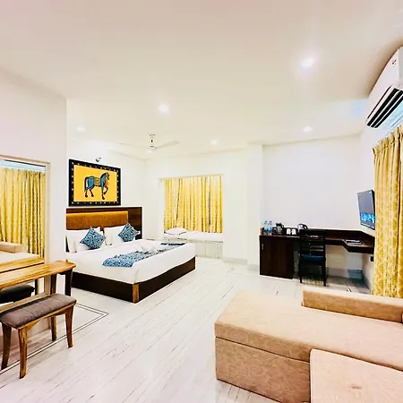 Mewar Palace Resort And Spa-2
