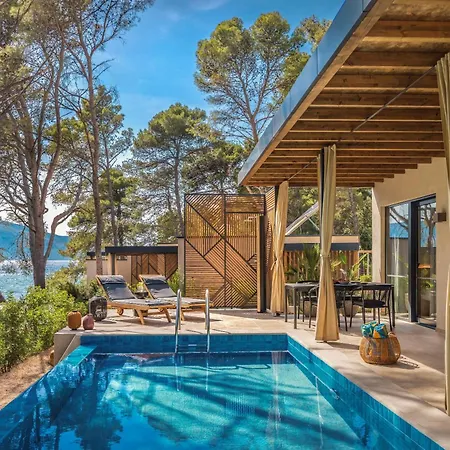 Places Hvar Villas By Valamar-2