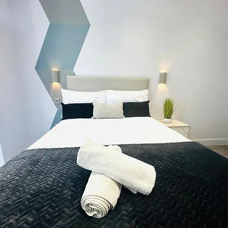 London Sw18 Top Studios Great Location Perfect For Tourist-3