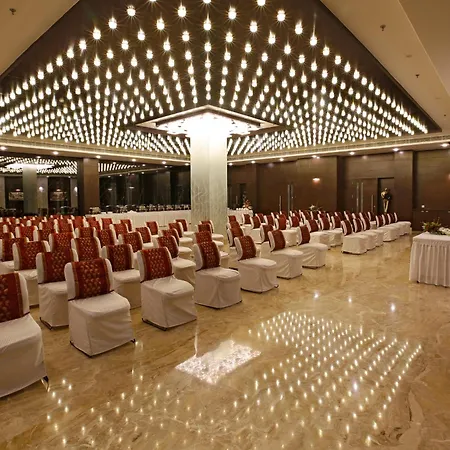 Grand Xenia-3