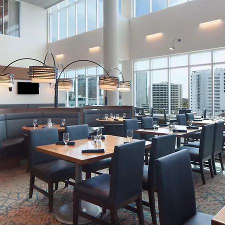 Embassy Suites By Hilton Sarasota-2