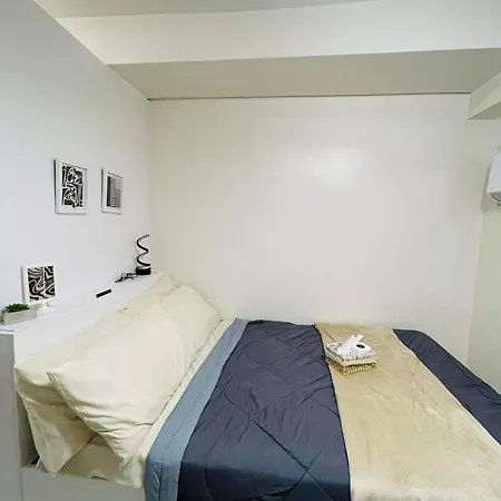 Studio 7-2
