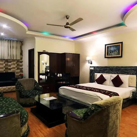 Goroomgo Moon Nainital Near Naini Lake - Parking & Lift Facilities -Hygiene And Spacious Room - Best Seller-2