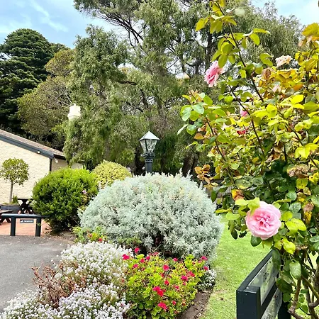 Seacombe House Motor Inn Port Fairy-3