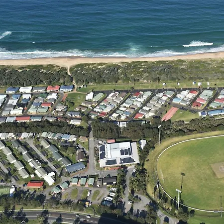 Wollongong Surf Leisure Resort-2