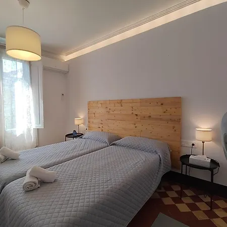 Hostal Dragonflybcn-3