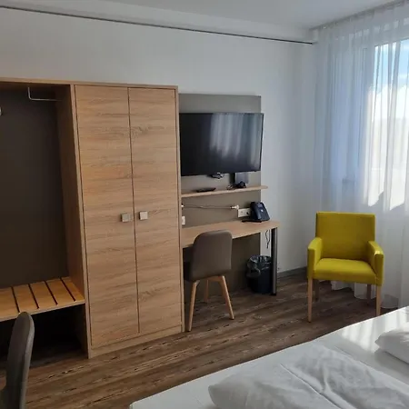 Aparthotel Avangard Living-2