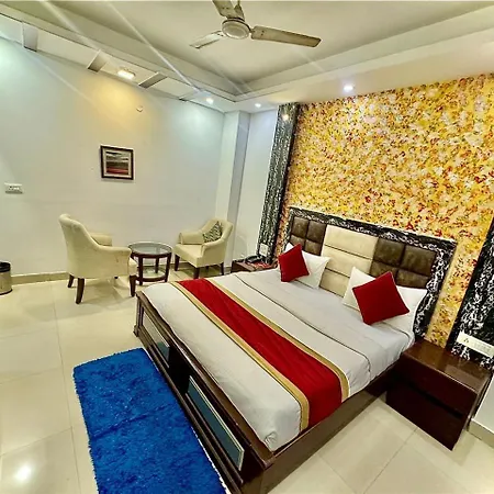 Hotel Vista Inn, Karol Bagh, New Delhi - Near Metro-3