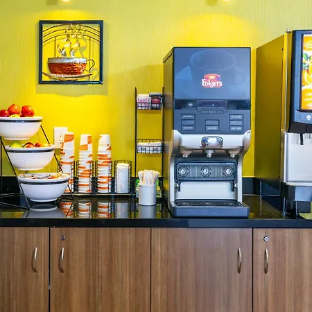 Comfort Inn Moncton Magnetic Hill-2