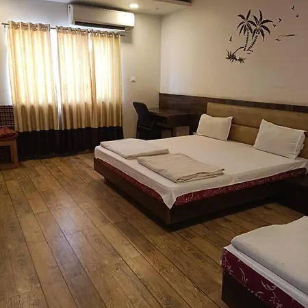 Hotel Shri Vardhan-2