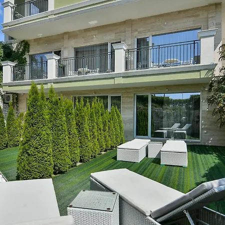 Sea Lounge-2