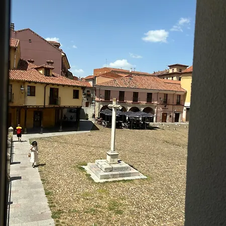 Pensión Plaza del Grano-2