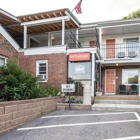 Tiltonlodge Inn & Suites-3