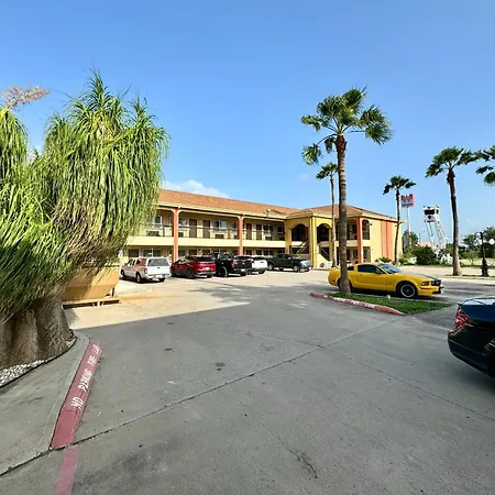 Texas Inn And Suites City Center At University Dr.-2
