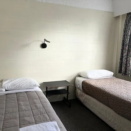 Manhattan Motel-2