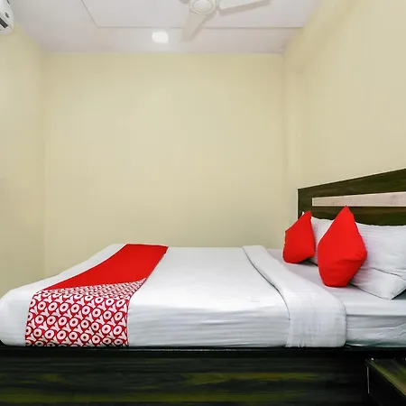 Oyo 23656 Parimeet Hotel-3