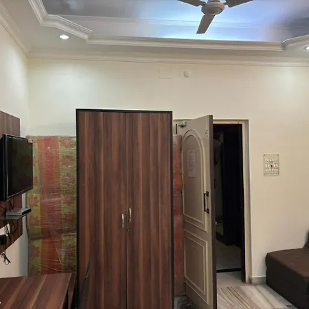 Om Sai Villa Guesthouse-3