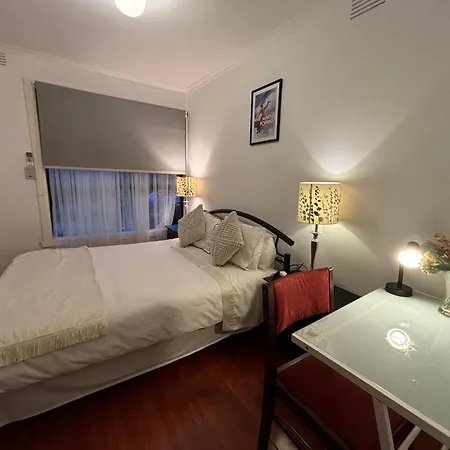 Sunny House - Melbourne Airport Home-3