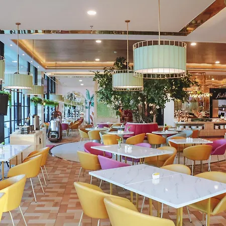 Leedon Hotel&Suites Surabaya-3