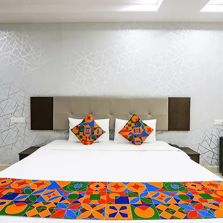 Fabhotel Royal Signature - Nr Hitech City-2