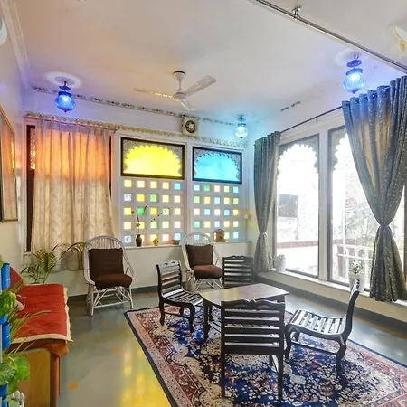Hotel Girnar Villa-2