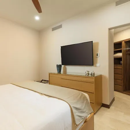 Beachfront 2 Bdrm Condo In Exclusive Diamante Golf-3
