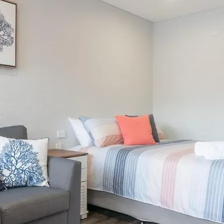Coasters 18 - Steps From Downtown Sawtell-2