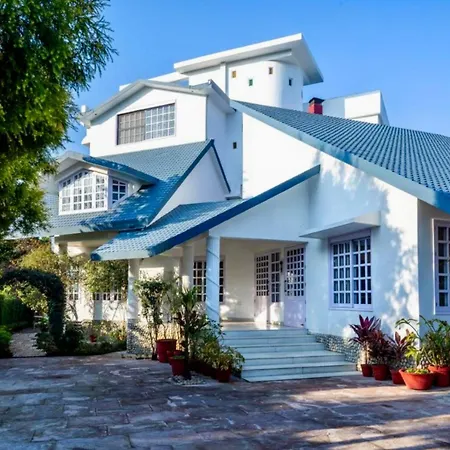 Boutique Villa W Bonfire & Bbq, Mussoorie Foothills-2