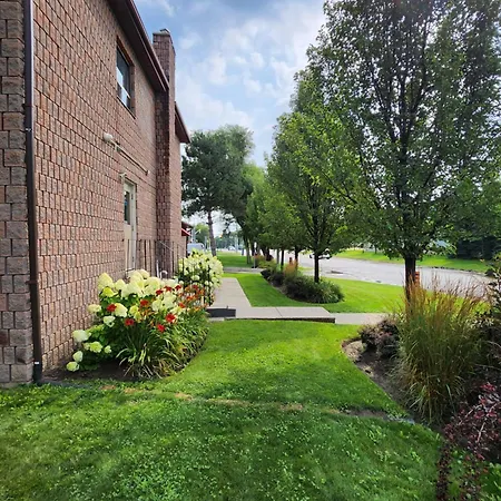 Canadas Best Value Inn-Richmond Hill-2