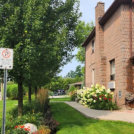 Canadas Best Value Inn-Richmond Hill-3