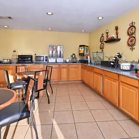 Xecutive Inn And Suites-3