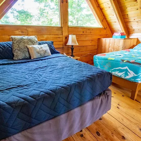 Kozy Haven Log Cabin Rentals-3