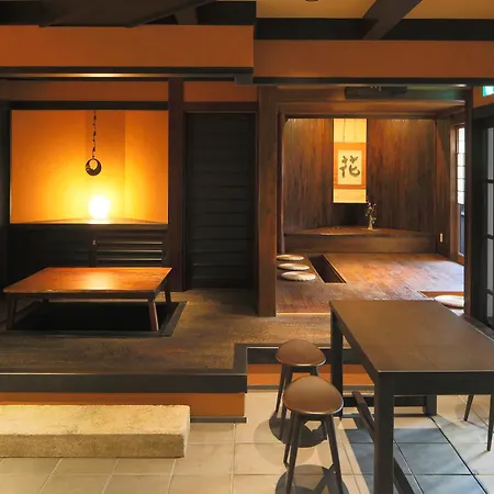 Kyomachiya Ryokan Sakura Urushitei-2