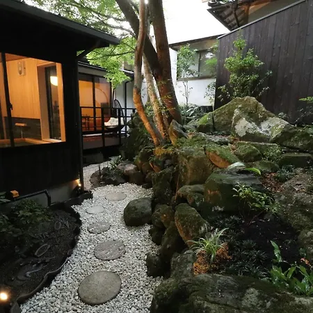 Yumoto Ueyama-3