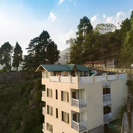 Hotel Spring Wood-3