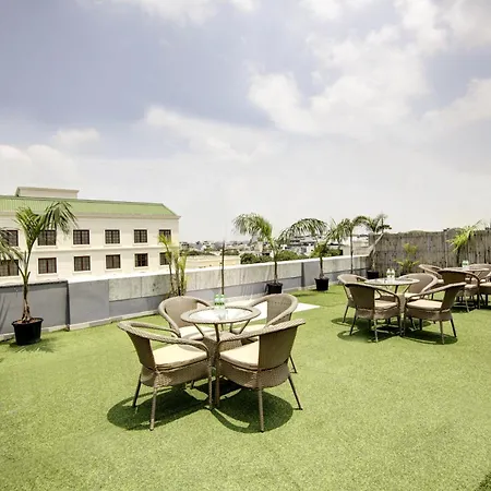 Saltstayz Premier - Cyber Hub-2