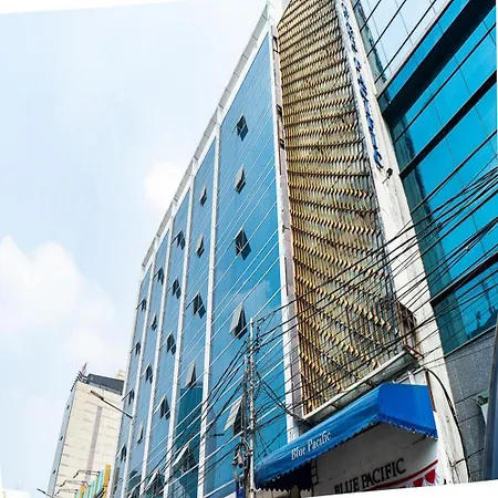 Reddoorz Plus At Blue Pacific Blok M-2