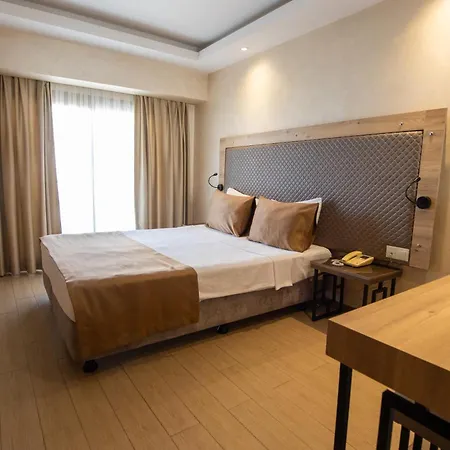 Point Beach Hotel-2