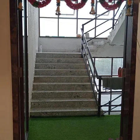New Balaji Residency By Glitz Hotels-3