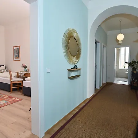 Villa Gloriette - Boutiqueappartements Am Woerthersee-2