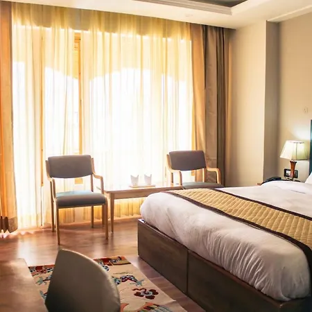 Kanishka Hotel Ladakh By Lexstays-3