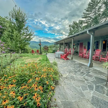Hemlock Inn-3