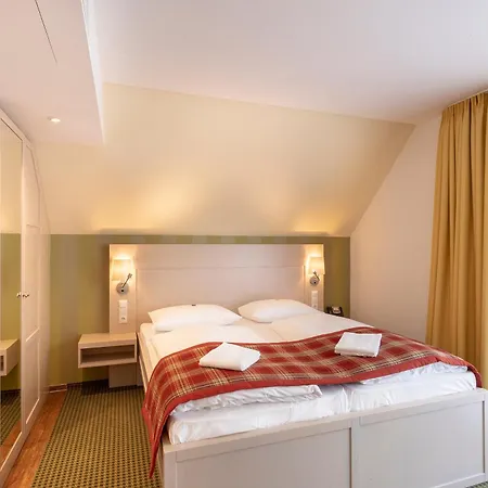 Ringhotel Warnemuender Hof-3